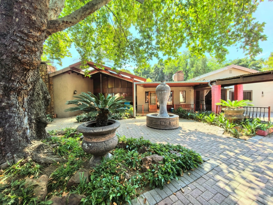 5 Bedroom Property for Sale in Sasolburg Ext 4 Free State